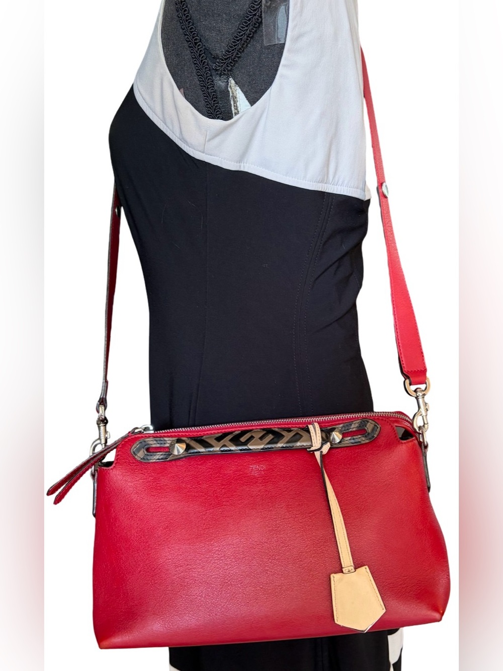 Fendi 8BL124 By the Way Medium Leather Red 2way Crossbody Handbag Made in Italy - Picture 6 of 17